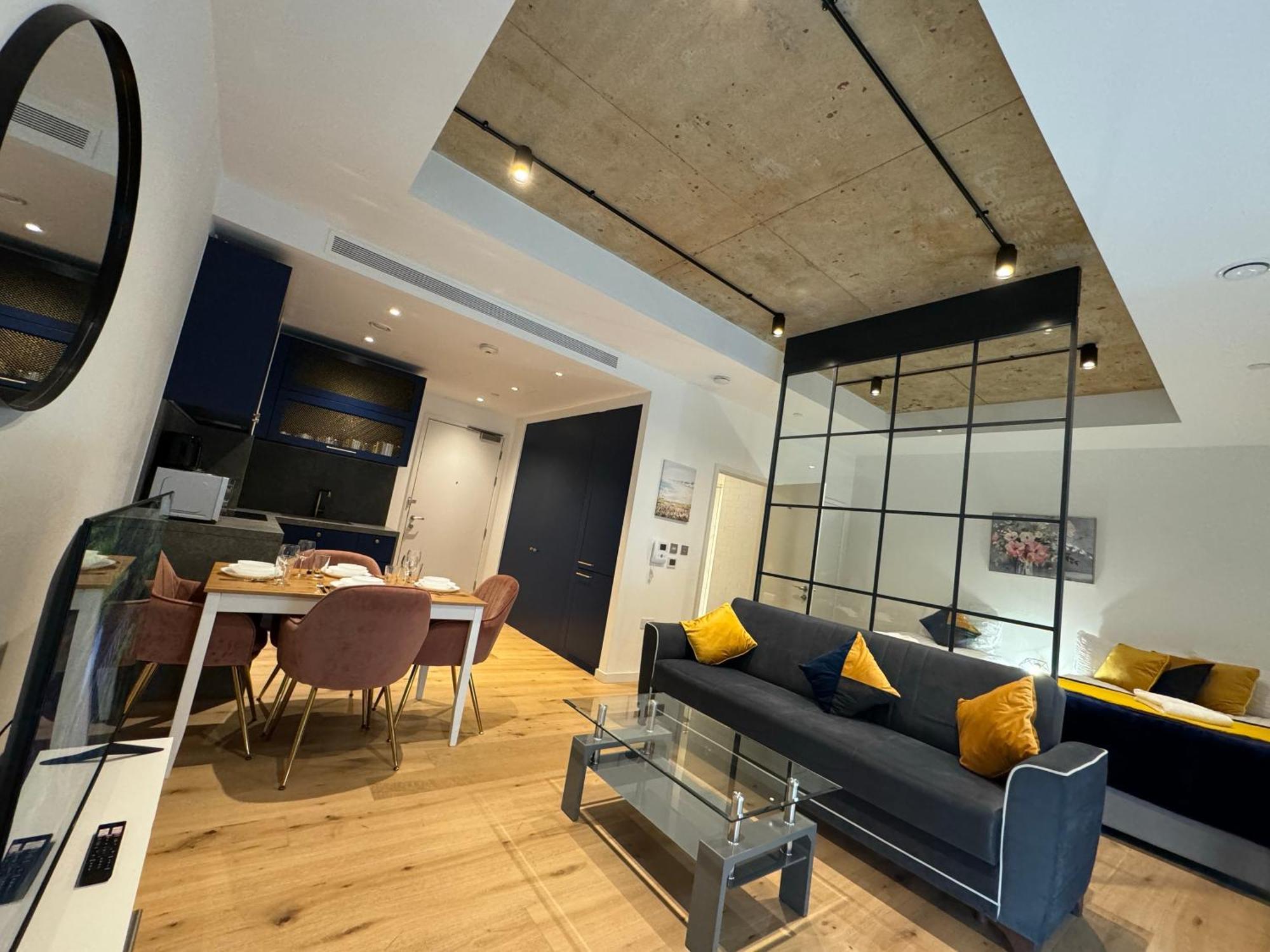 London Luxury Flat With Balcony, River View, O2 Arena, Excel, Canary Wharf, Station Leilighet Eksteriør bilde